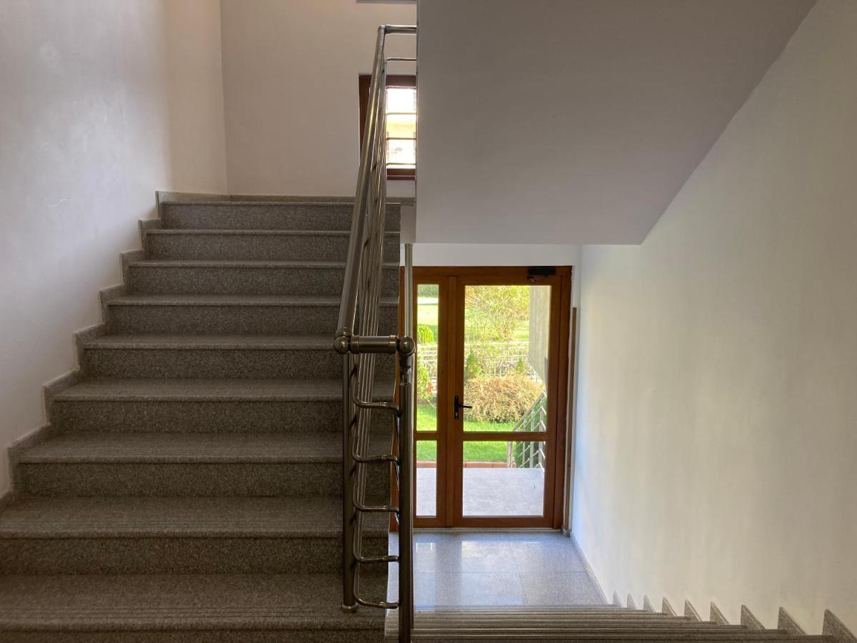 Ferienwohnung Botanica Prime Warna Exterior foto