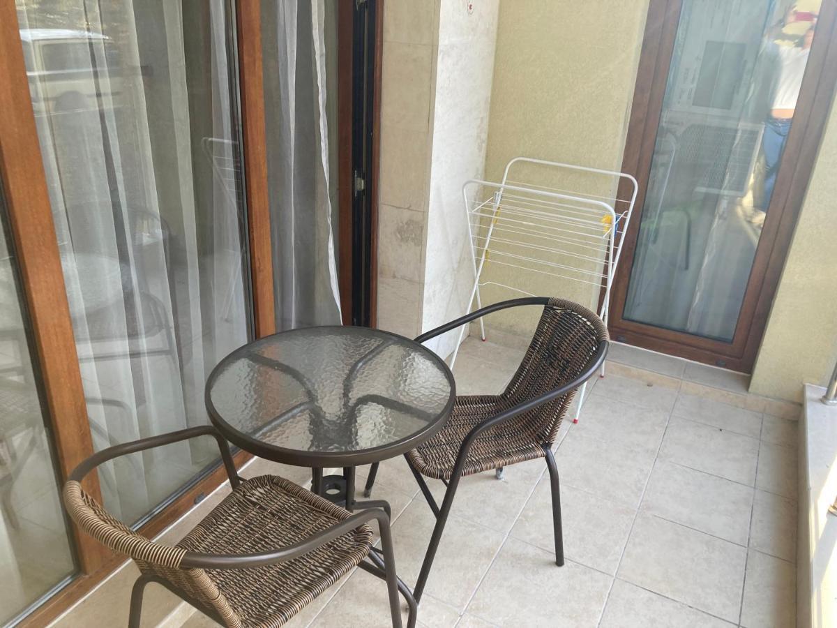 Ferienwohnung Botanica Prime Warna Exterior foto